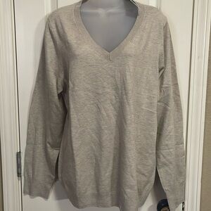 Beige V neck sweater size XXL. NWT